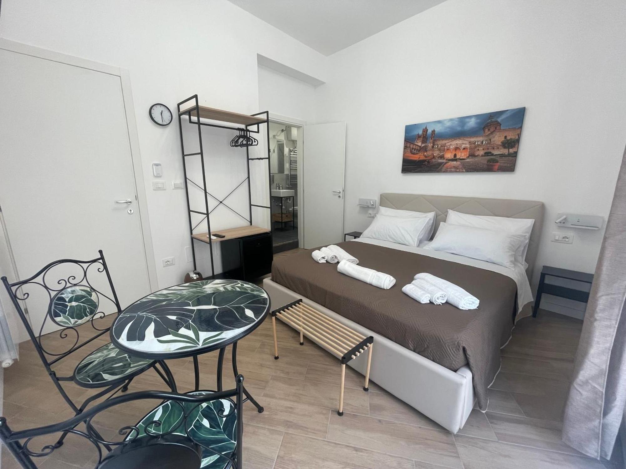 Bieddu Suites Palermo Buitenkant foto
