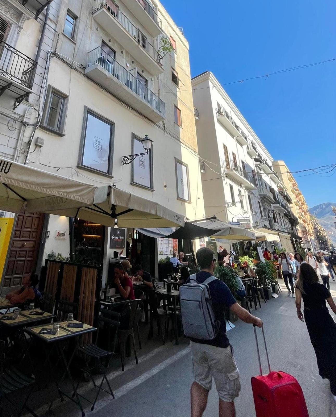 Bieddu Suites Palermo Buitenkant foto